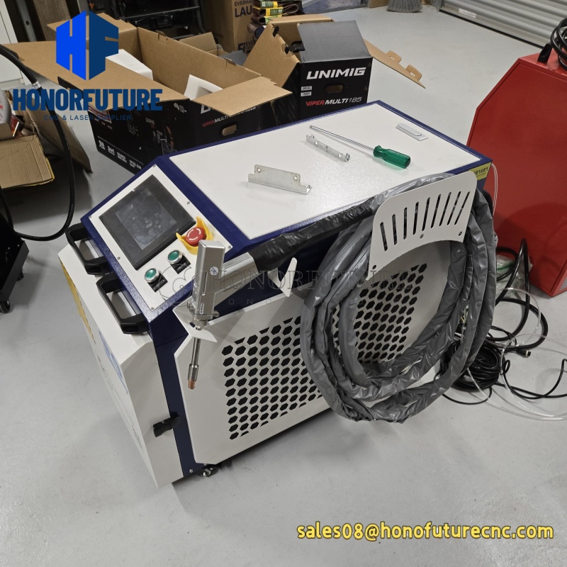 Industrial Laser Welder - 1500W 2000W 3000W Handgehaltener Laserschweißer Wassergekühlte